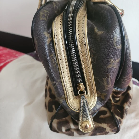 Limited edition Leopard Adele Louis Vuitton handbag.Strap included and D… - Picture 6 of 17